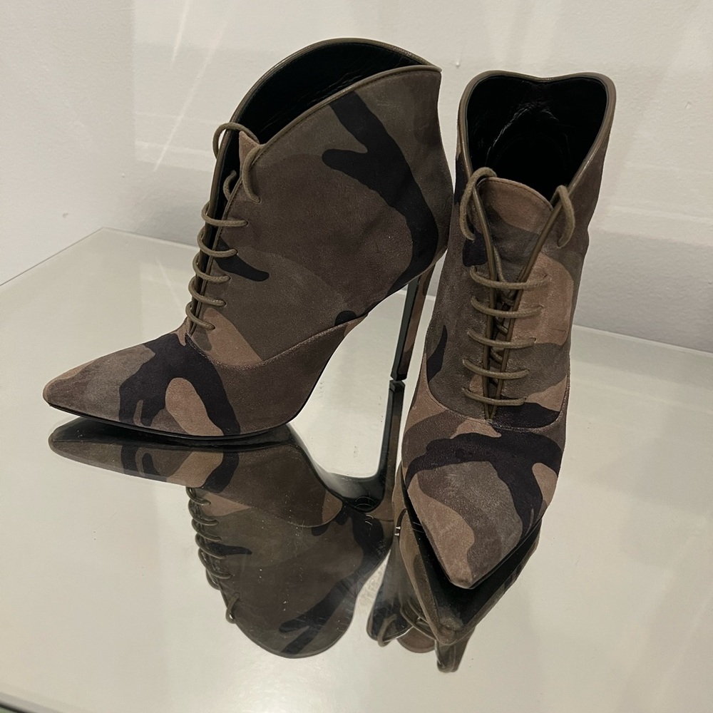 Ankle Boot In Camouflage Patterned Booties - image 2